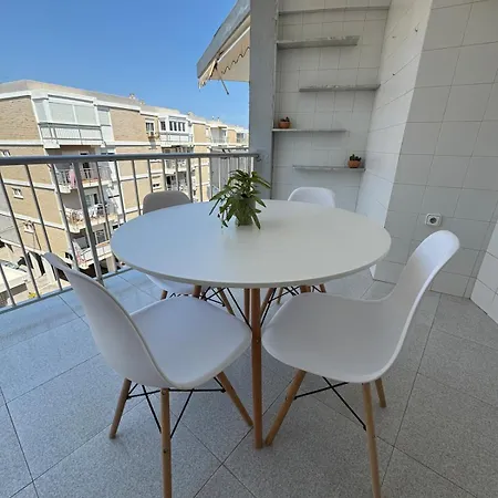 Апартаменты Beach Front Direct Access Private Parking Валенсия
