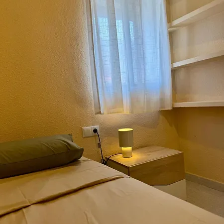 Beach Front Direct Access Private Parking * Валенсия