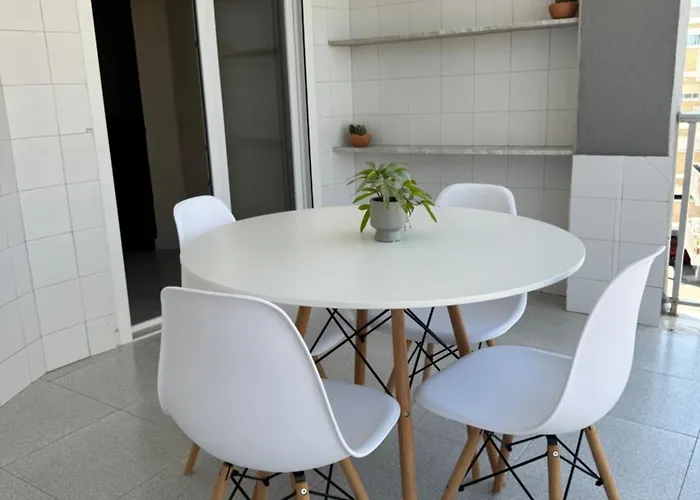 1st Line Direct Access Private Parking 瓦伦西亚